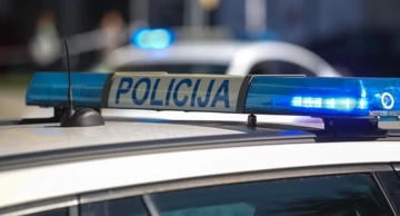 Policija u kući pronašla drogu, oružje i streljivo 